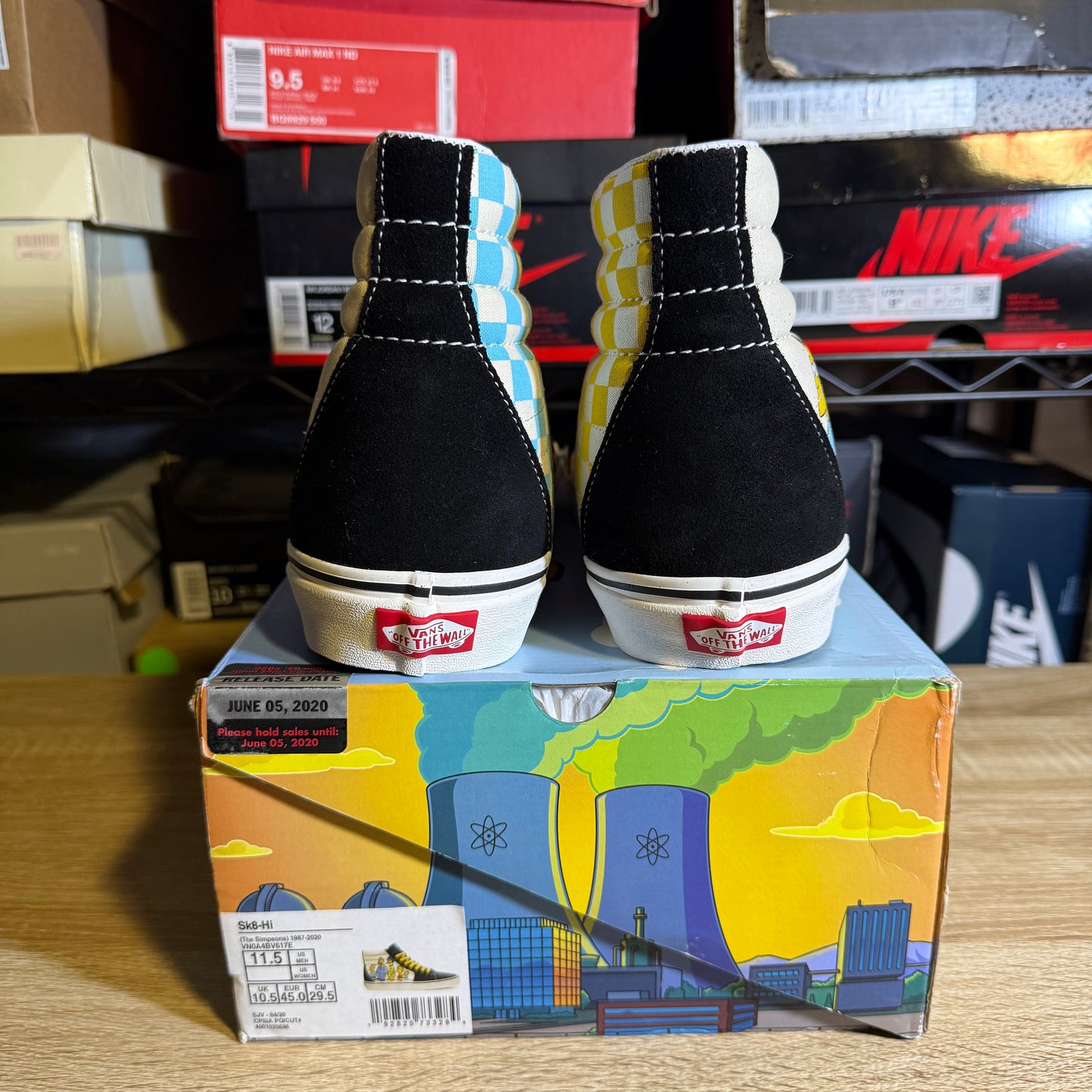 Size 11.5 - VSk8 High The Simpsons Family Portrait