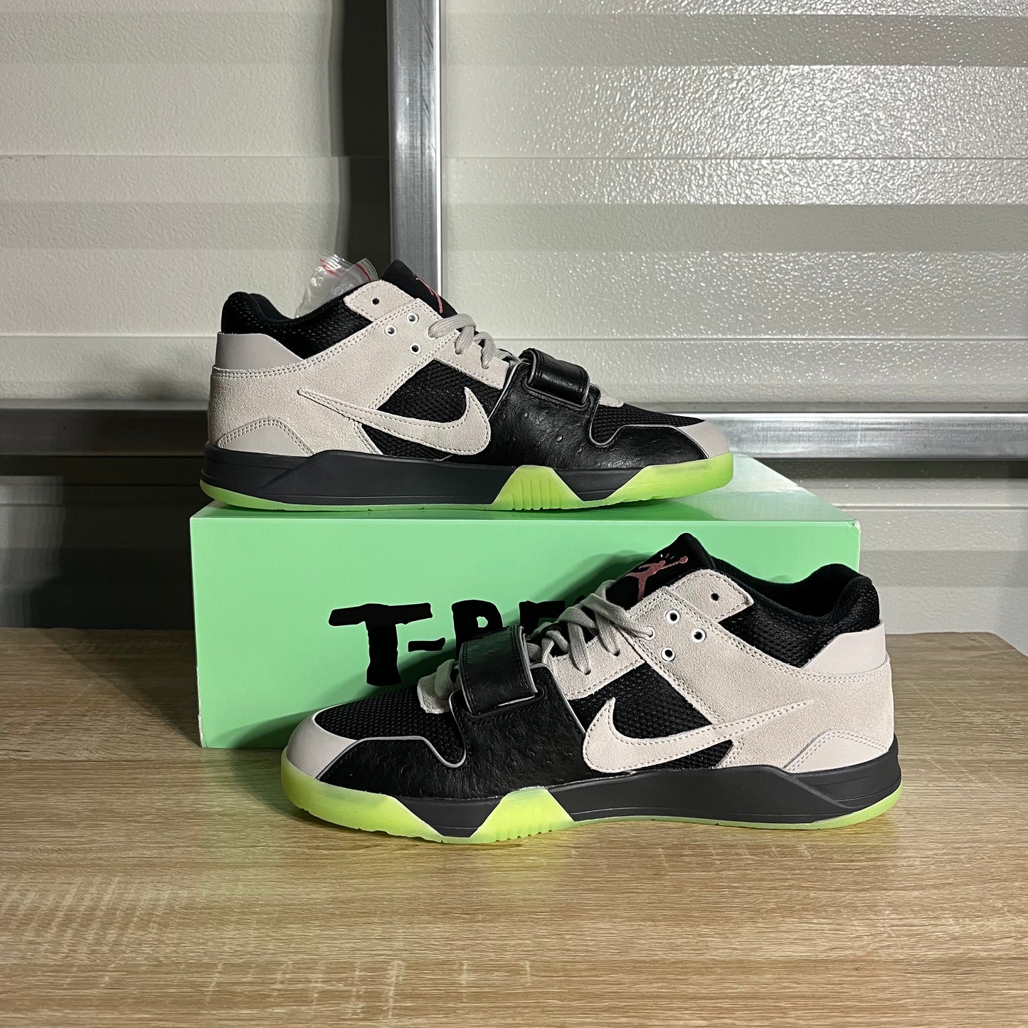 Size 12 - Jumpman Jack TR Travis Black Night Silver