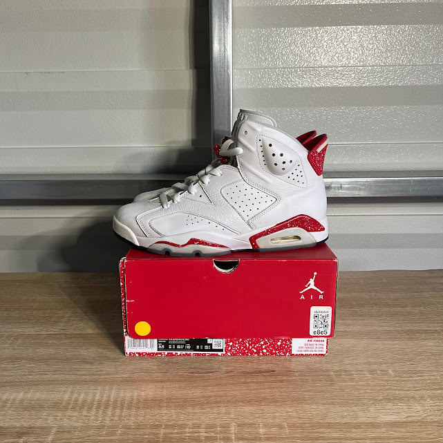 Size 8.5 - AJ 6 Retro Red Oreo