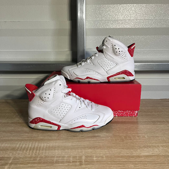 Size 8.5 - AJ 6 Retro Red Oreo