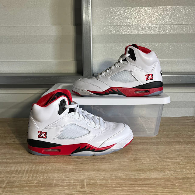 Size 11 - AJ 5 Retro Fire Red Black Tongue