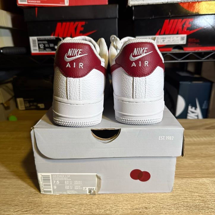 Size 7.5 - AF 1 Low Team Red