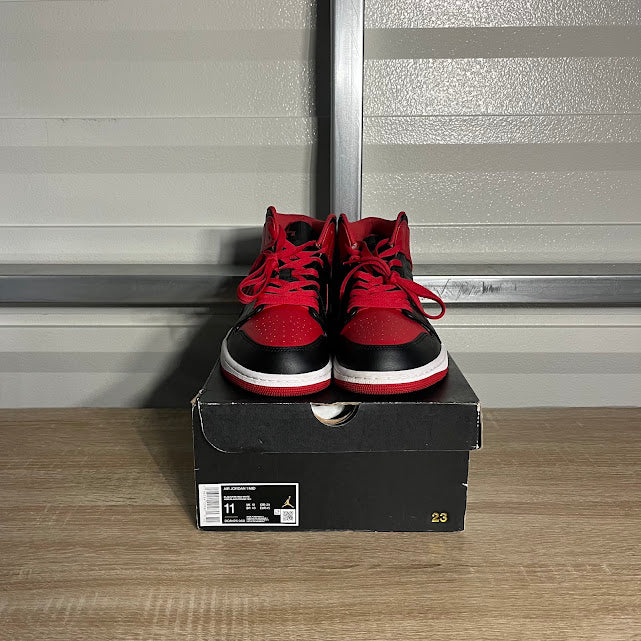 Size 11 - AJ 1 Mid Alternate Bred