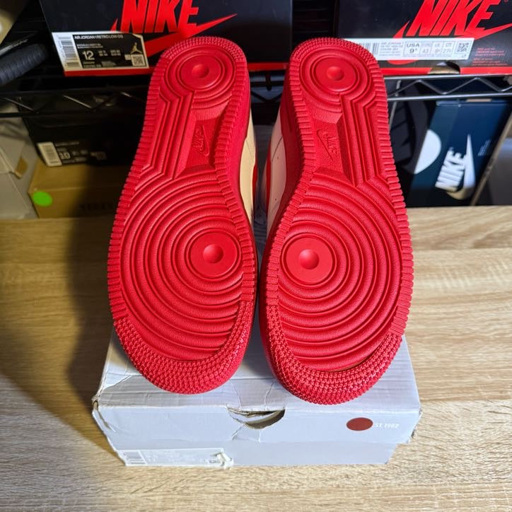 Size 9.5 - AF 1 Low Team Red