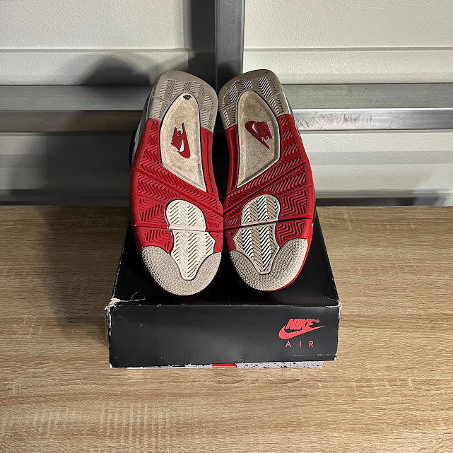 Size 9 - AJ 4 Retro Fire Red