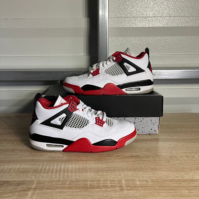 Size 9 - AJ 4 Retro Fire Red
