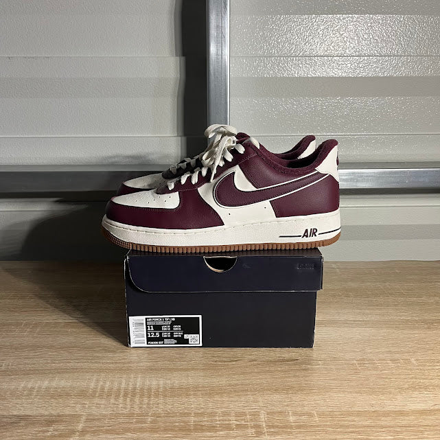 Size 11 - AF 1 Low '07 LV8 College Pack