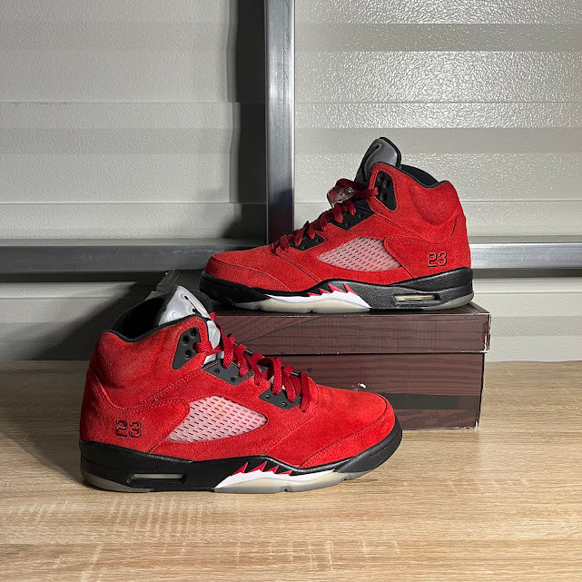 Size 11 - AJ 5 Retro Raging Bull