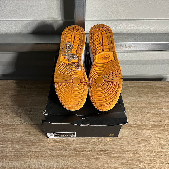 Size 7Y - AJ 1 Mid Taxi