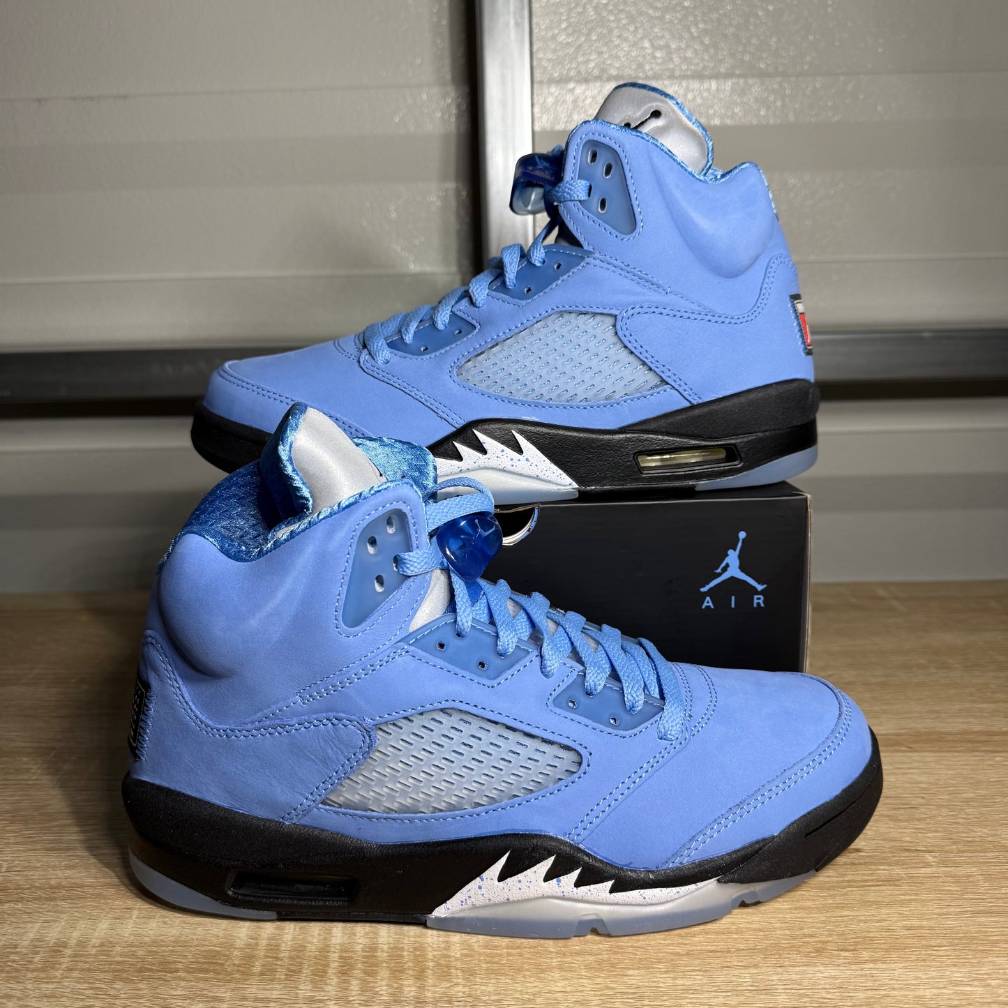 Size 9.5 - AJ 5 Retro SE UNC
