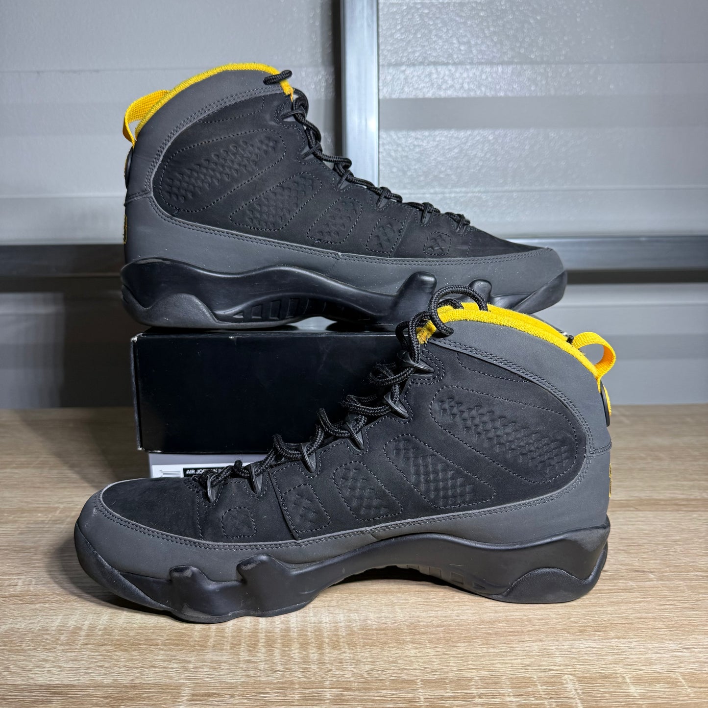 Size 10.5 - AJ 9 Retro Dark Charcoal University Gold