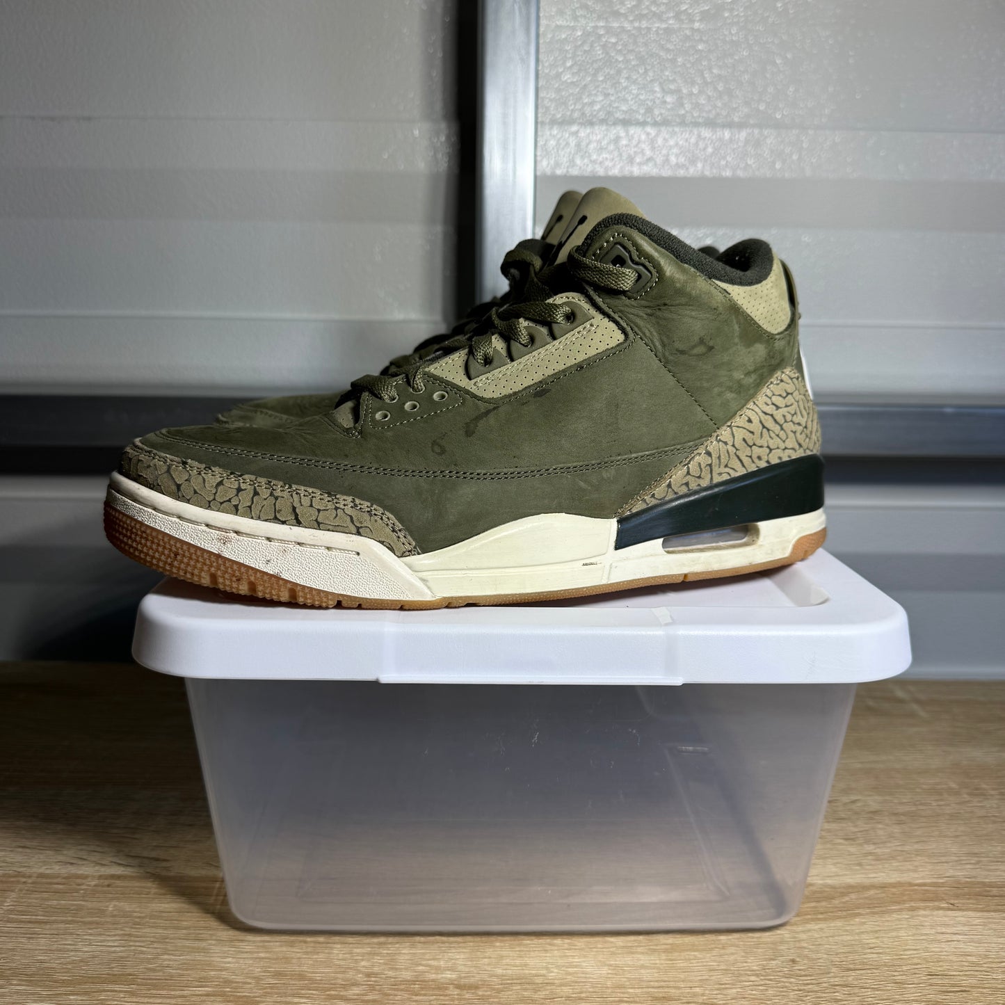 Size 10W - AJ 3 Retro Medium Olive