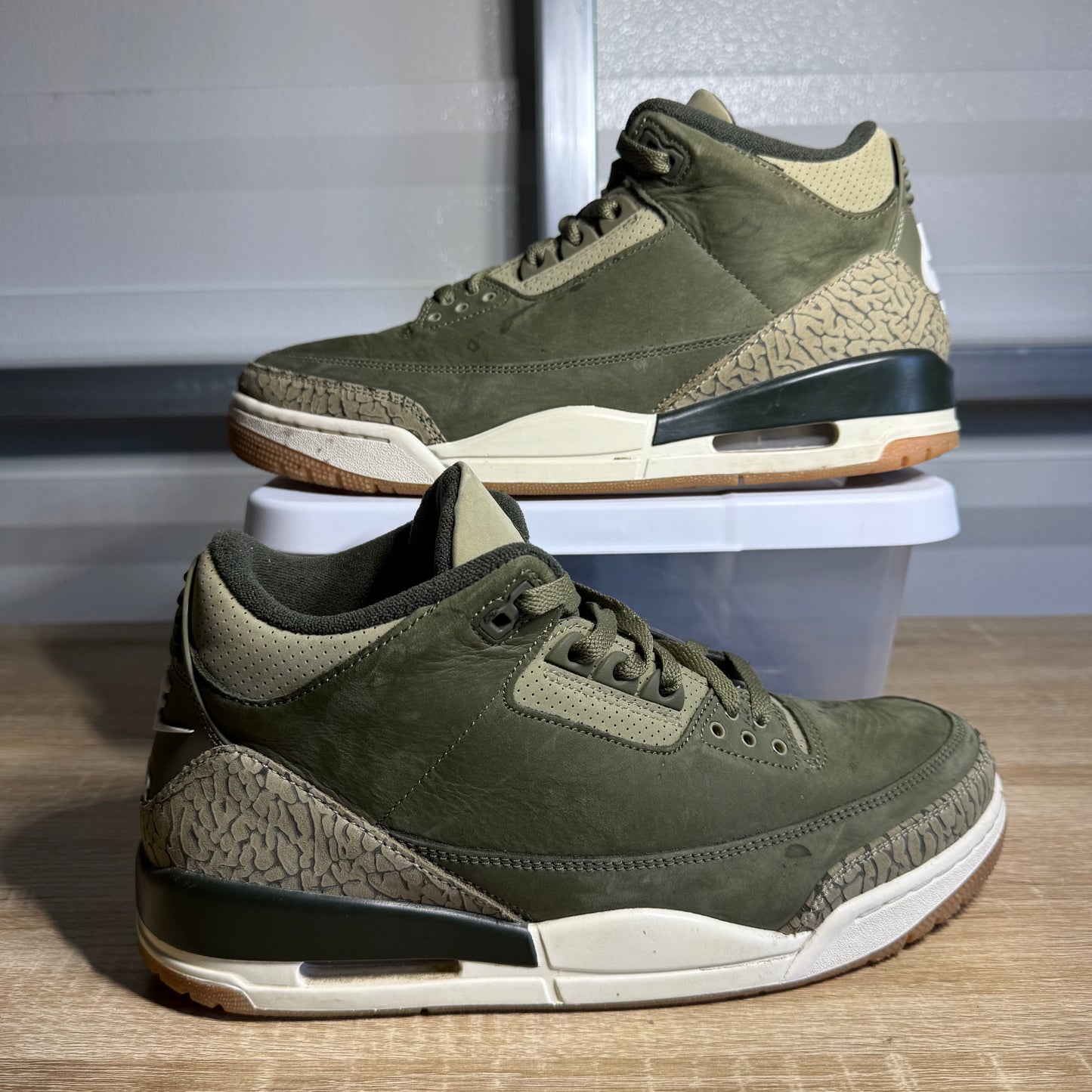 Size 10W - AJ 3 Retro Medium Olive