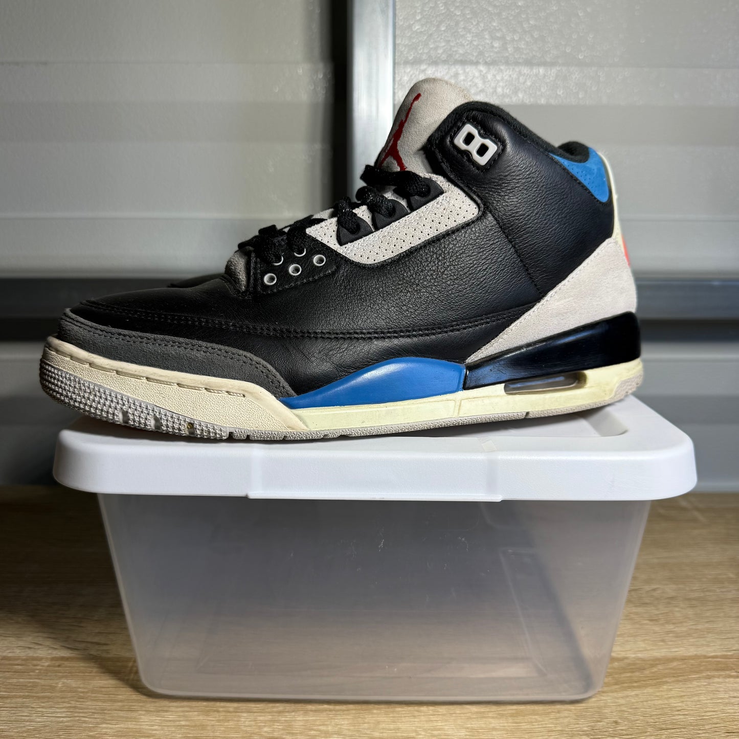 Size 10 - AJ 3 Retro OG Rare Air
