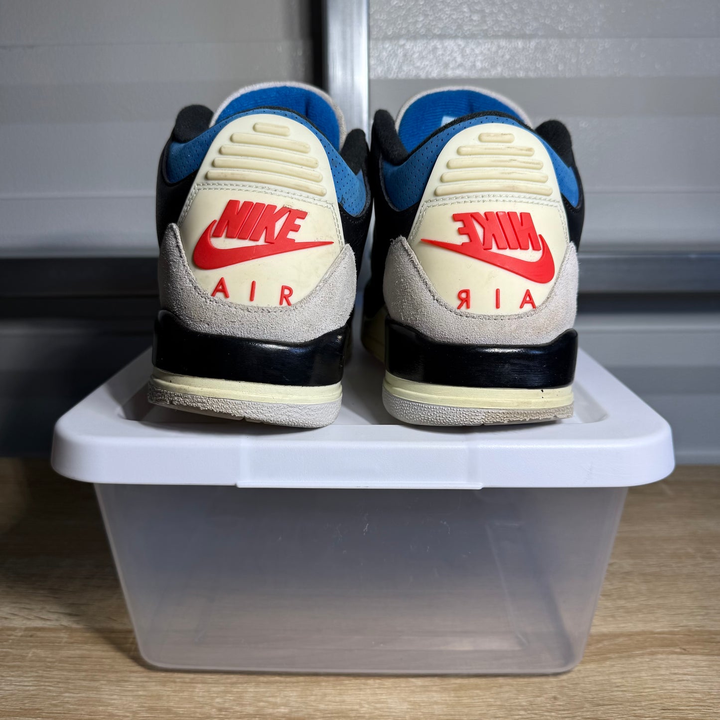 Size 10 - AJ 3 Retro OG Rare Air