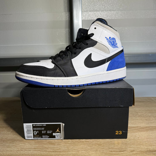 Size 9.5 - AJ 1 Mid SE Hyper Royal