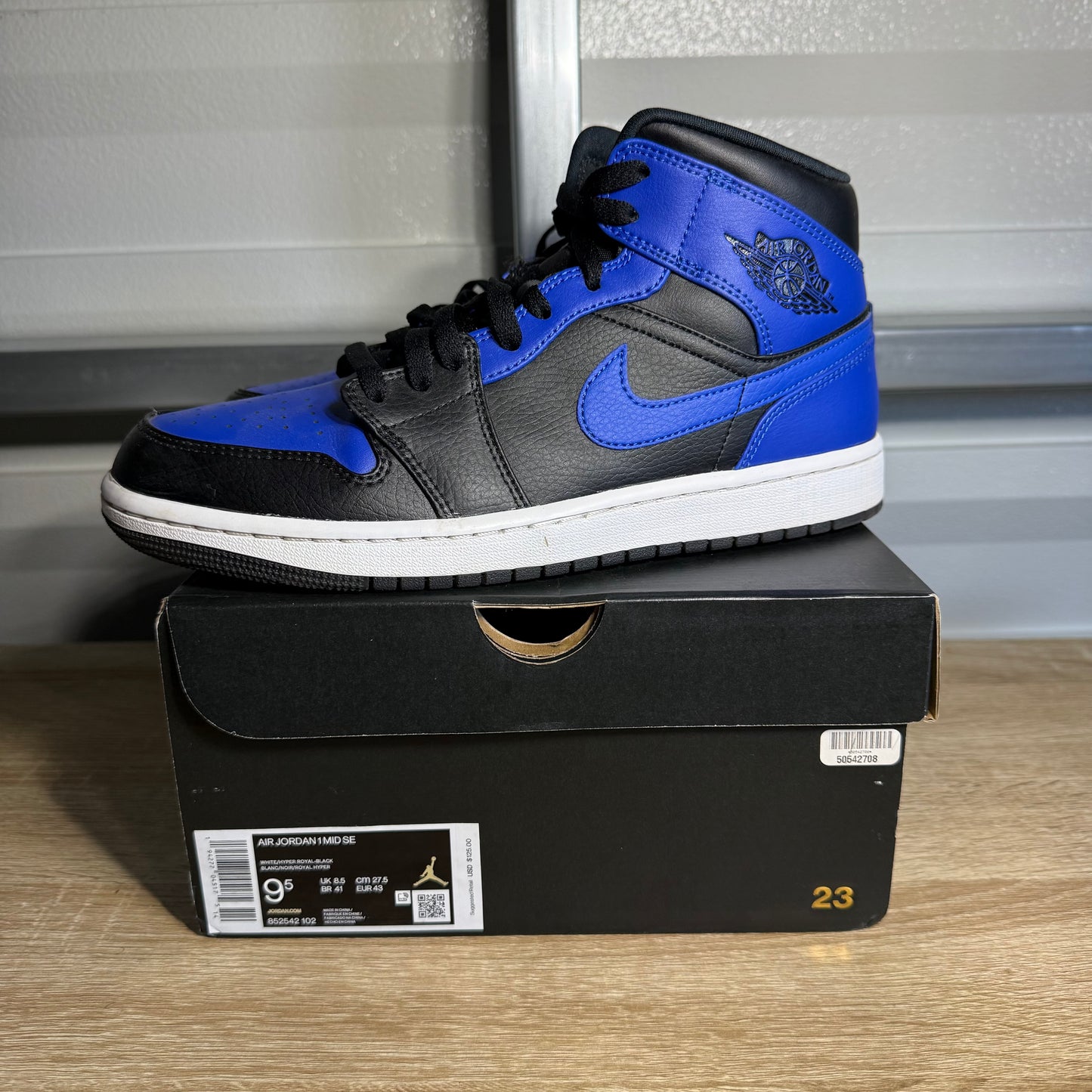 Size 9.5 - AJ 1 Mid Hyper Royal 2021