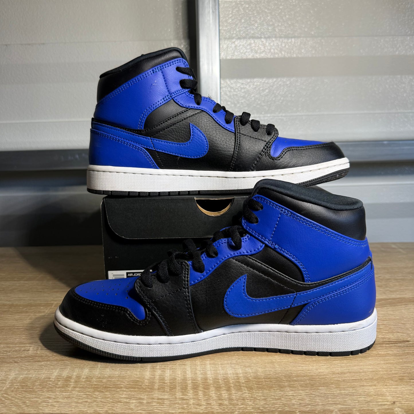 Size 9.5 - AJ 1 Mid Hyper Royal 2021