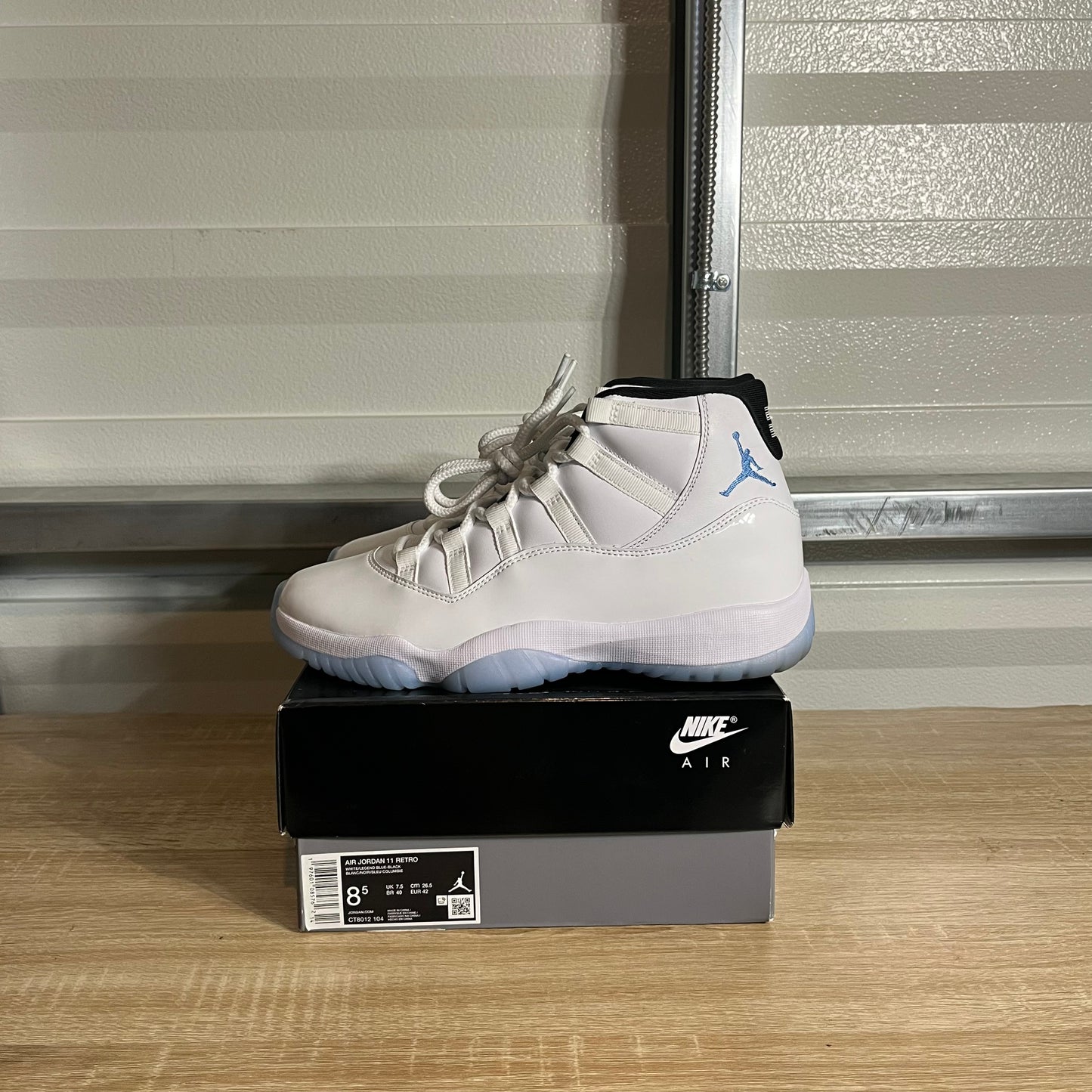 Size 8.5 - AJ 11 Retro Legend Blue