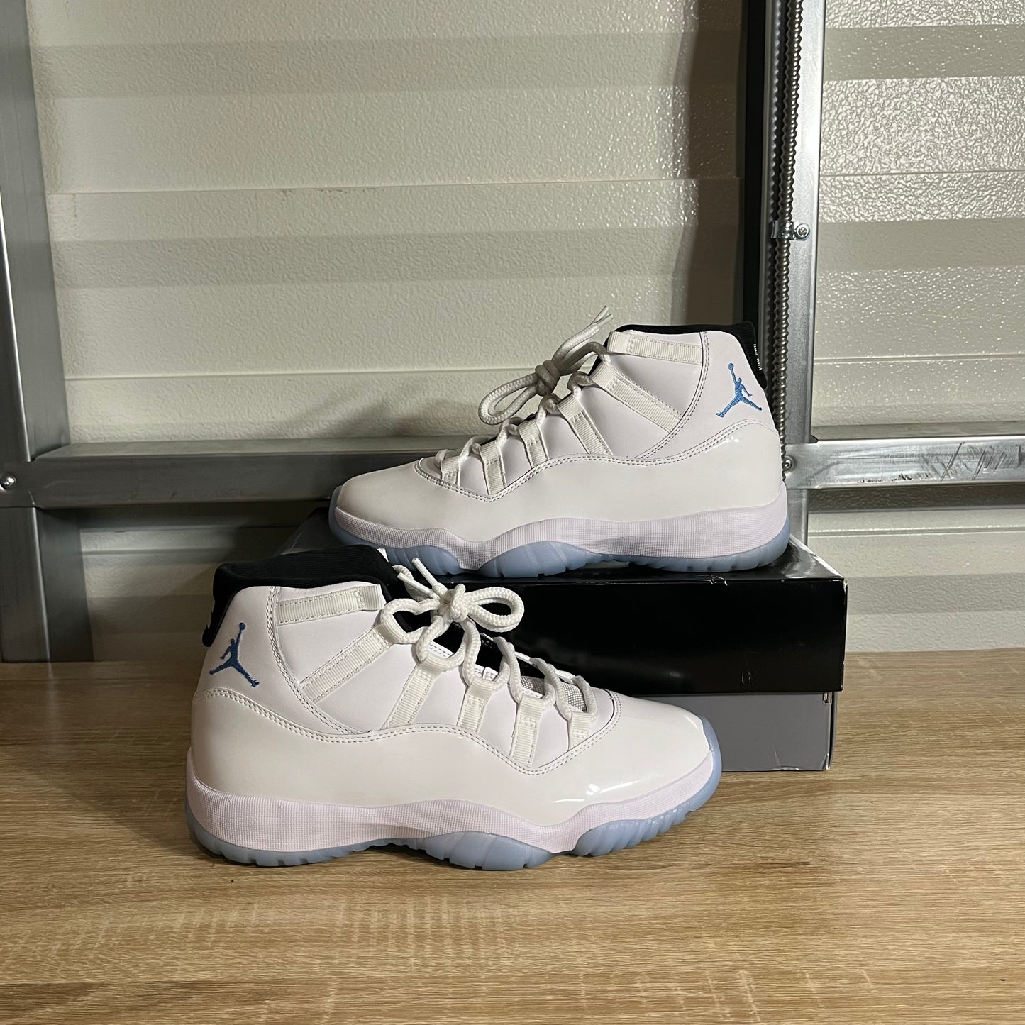 Size 8.5 - AJ 11 Retro Legend Blue