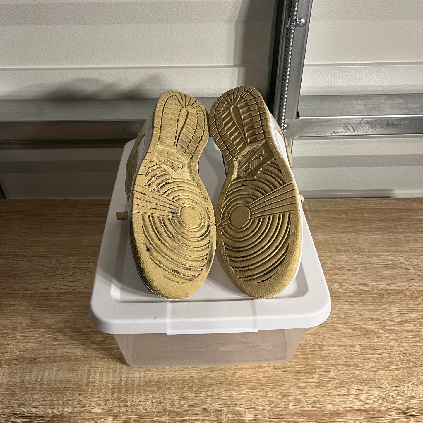 Size 10 - Dunk Low Team Gold