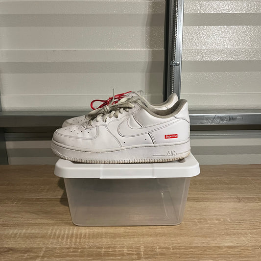 Size 8.5 - AF 1 Low Supreme White