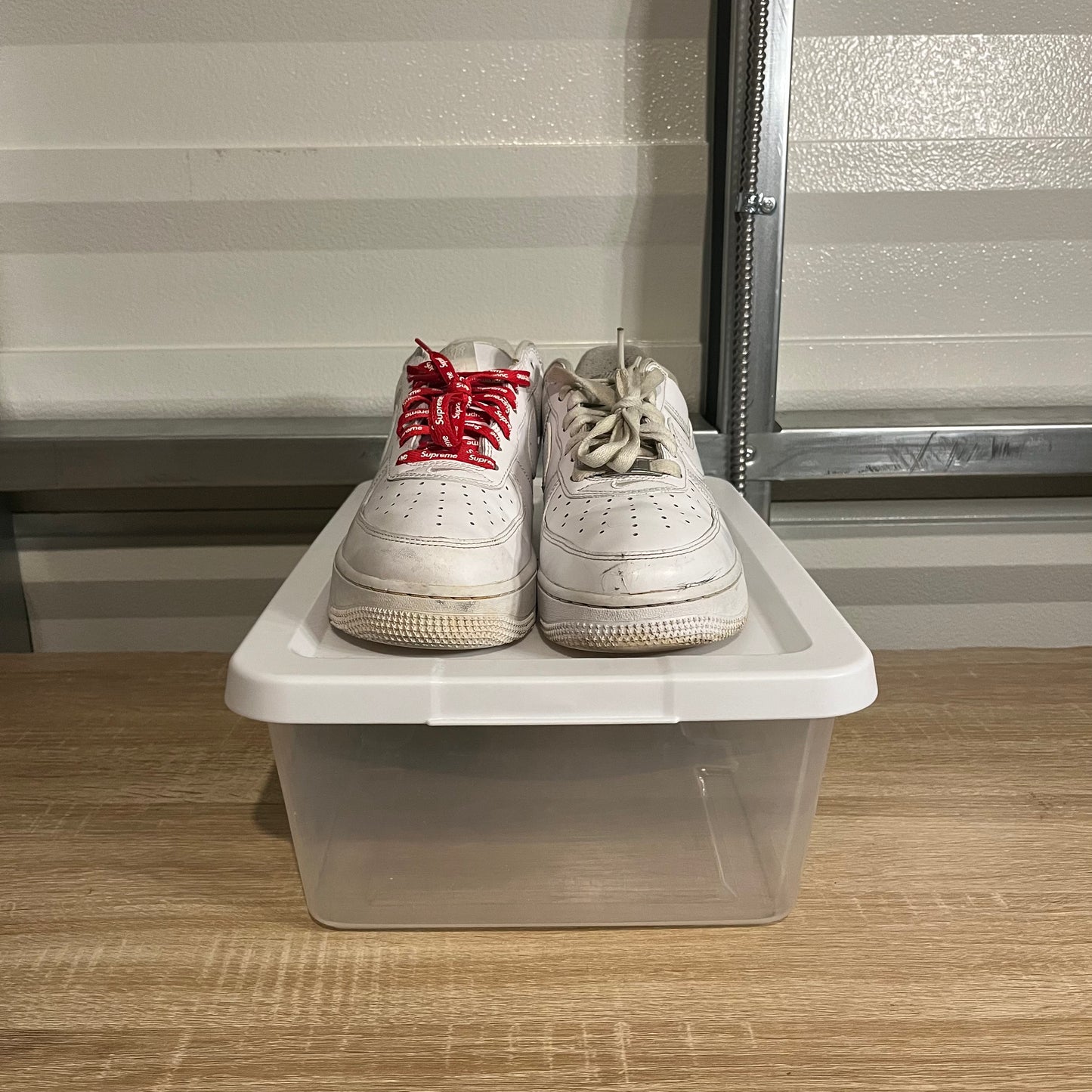 Size 8.5 - AF 1 Low Supreme White