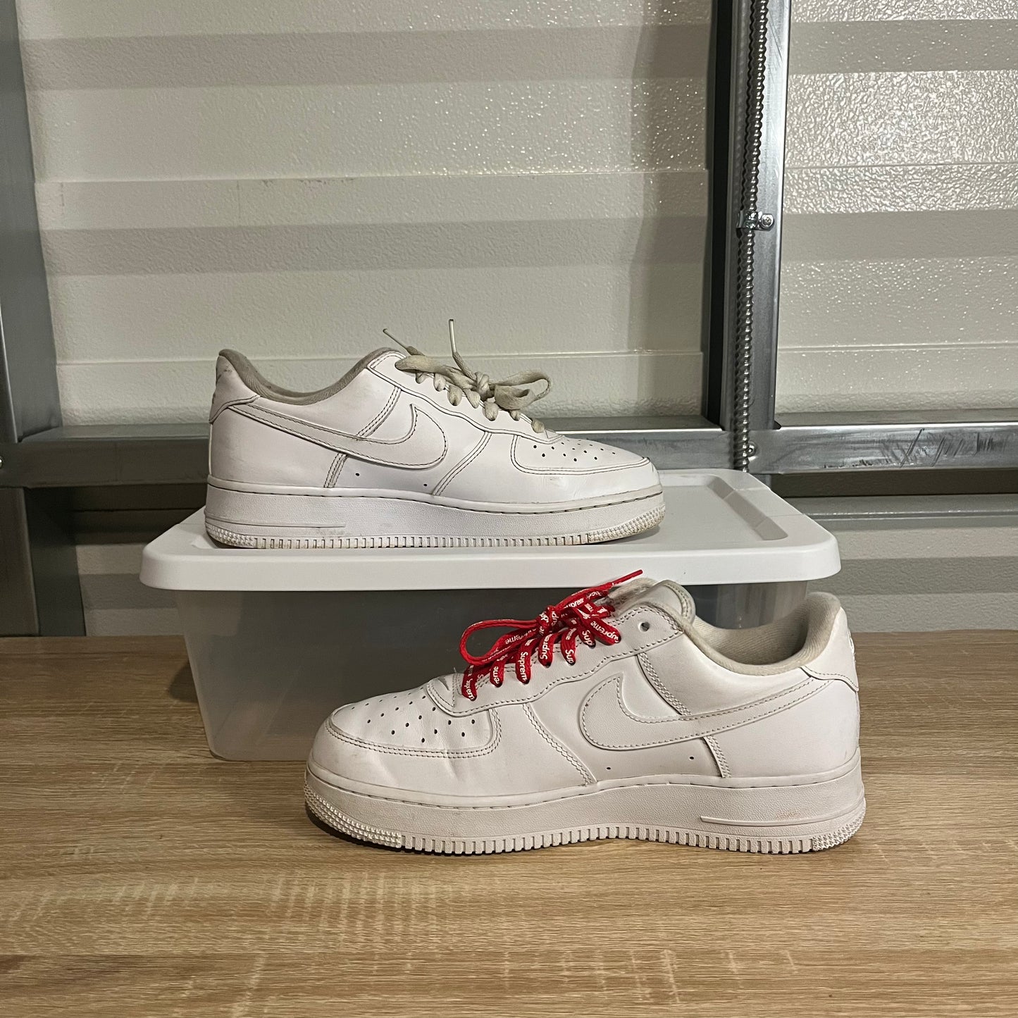 Size 8.5 - AF 1 Low Supreme White