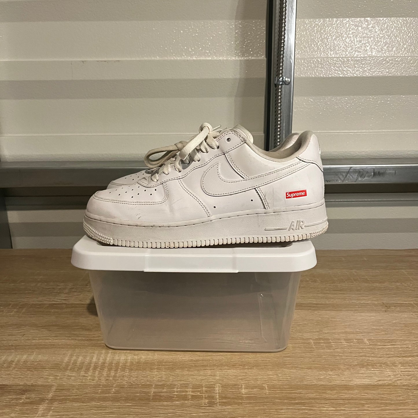 Size 9.5 - AF 1 Low Supreme White