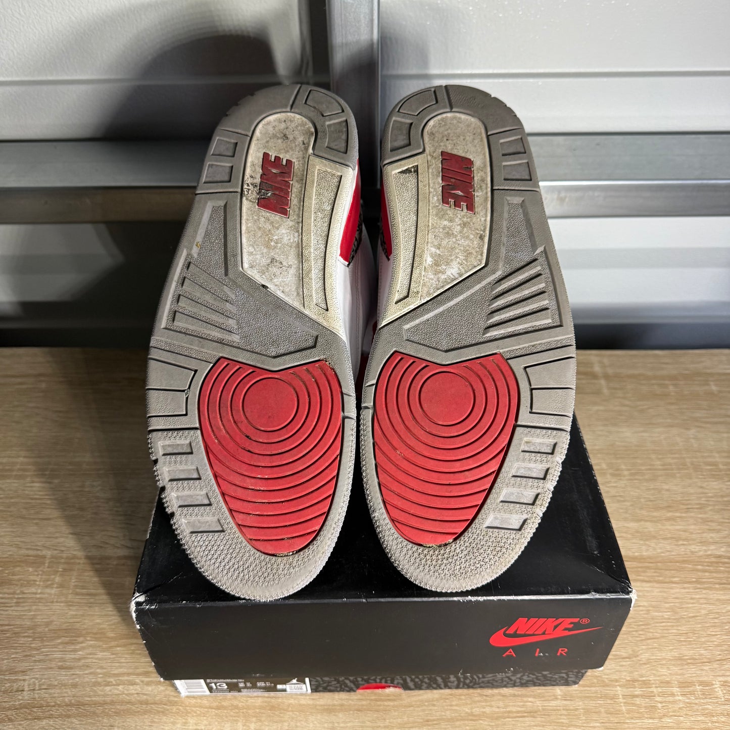 Size 13 - AJ 3 Retro OG Fire Red 2022