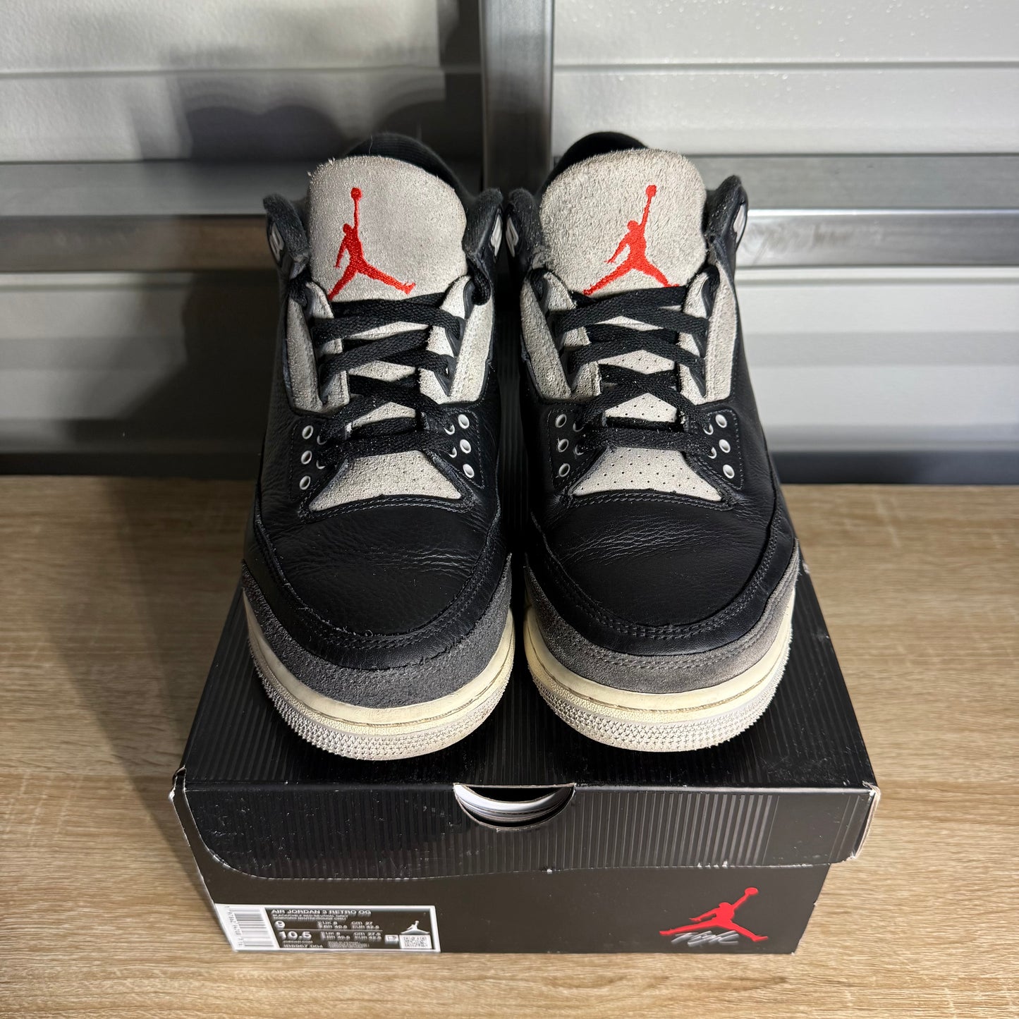 Size 9 - AJ 3 Retro OG Rare Air