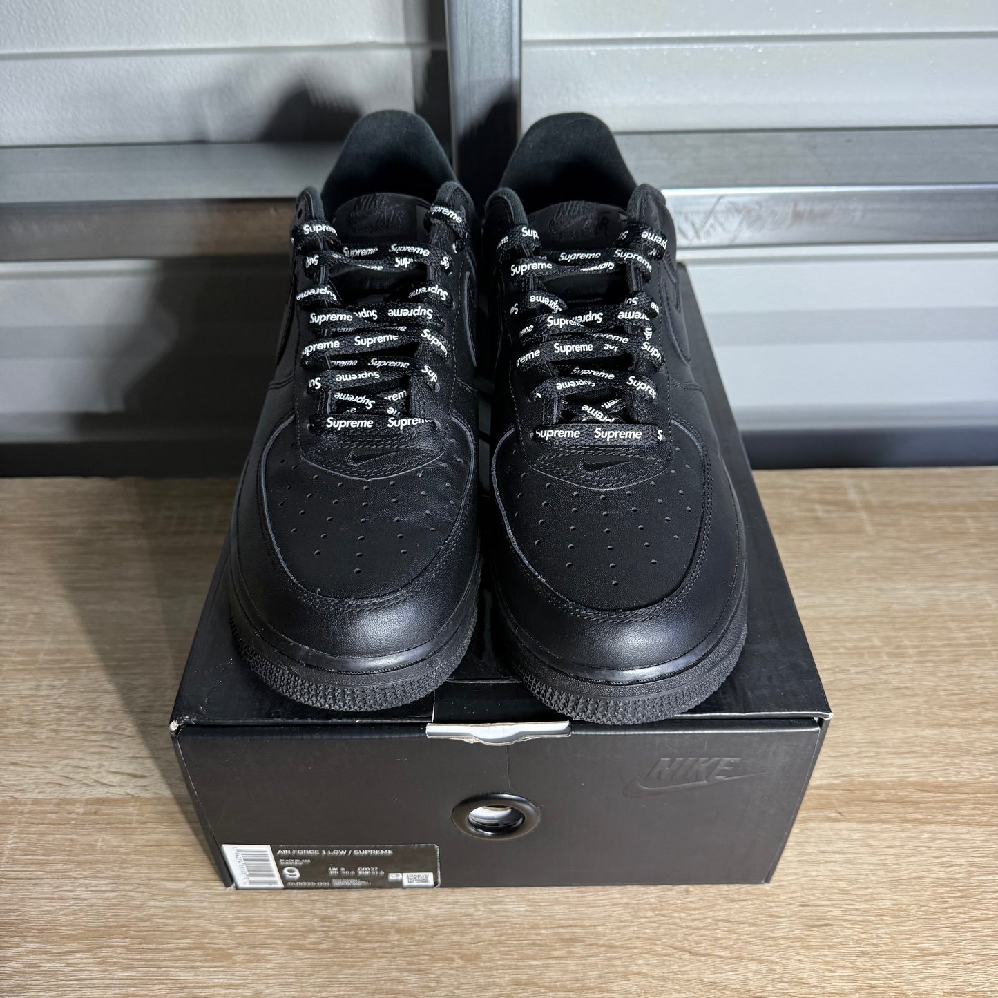 Size 9 - AF 1 Low Supreme Black