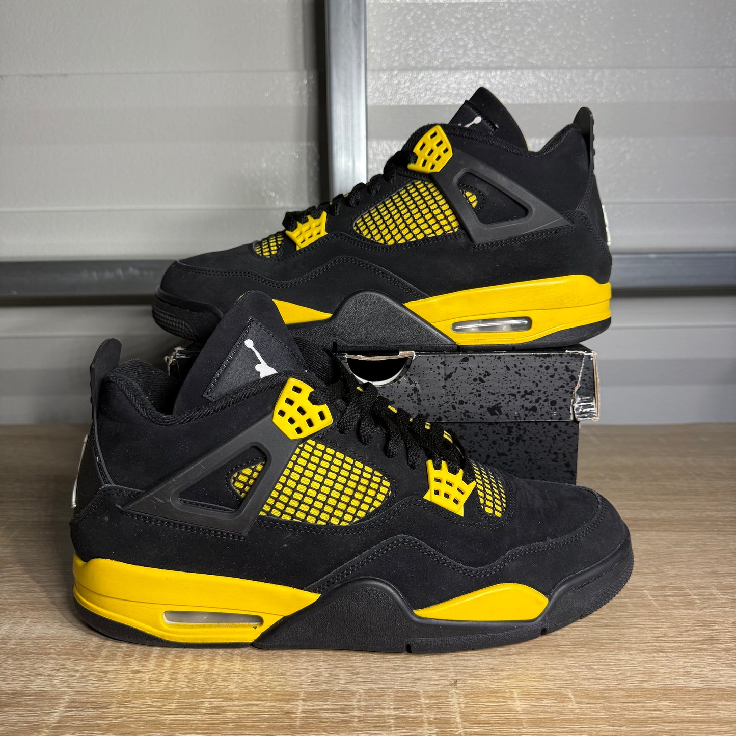 Size 11 - AJ 4 Retro Thunder