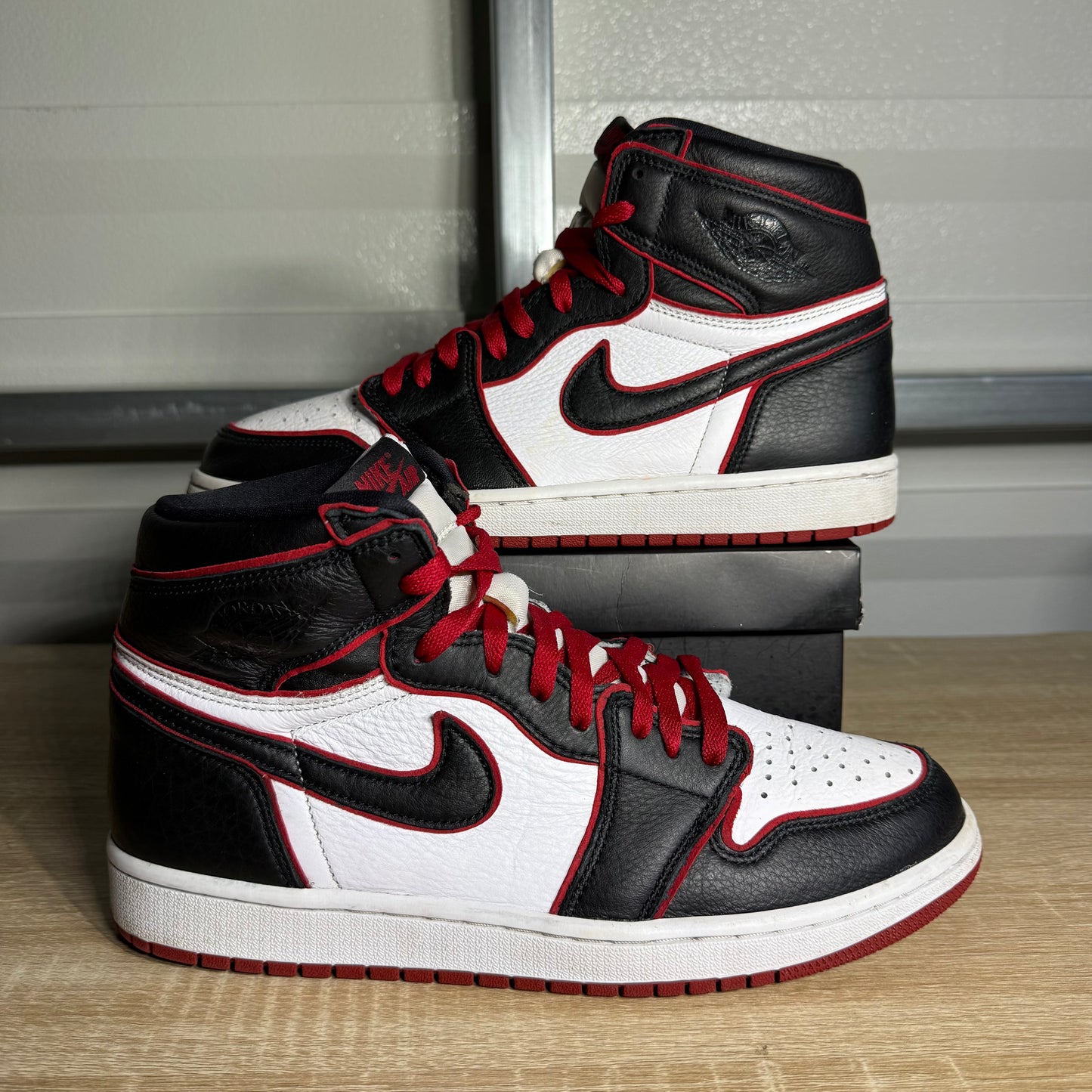 Size 11 -  AJ 1 Retro High OG Bloodline