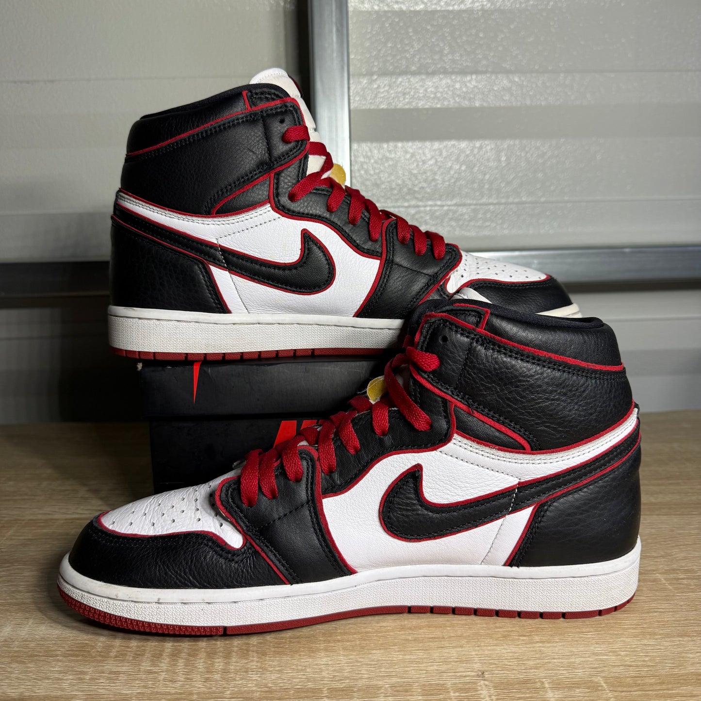 Size 11 -  AJ 1 Retro High OG Bloodline