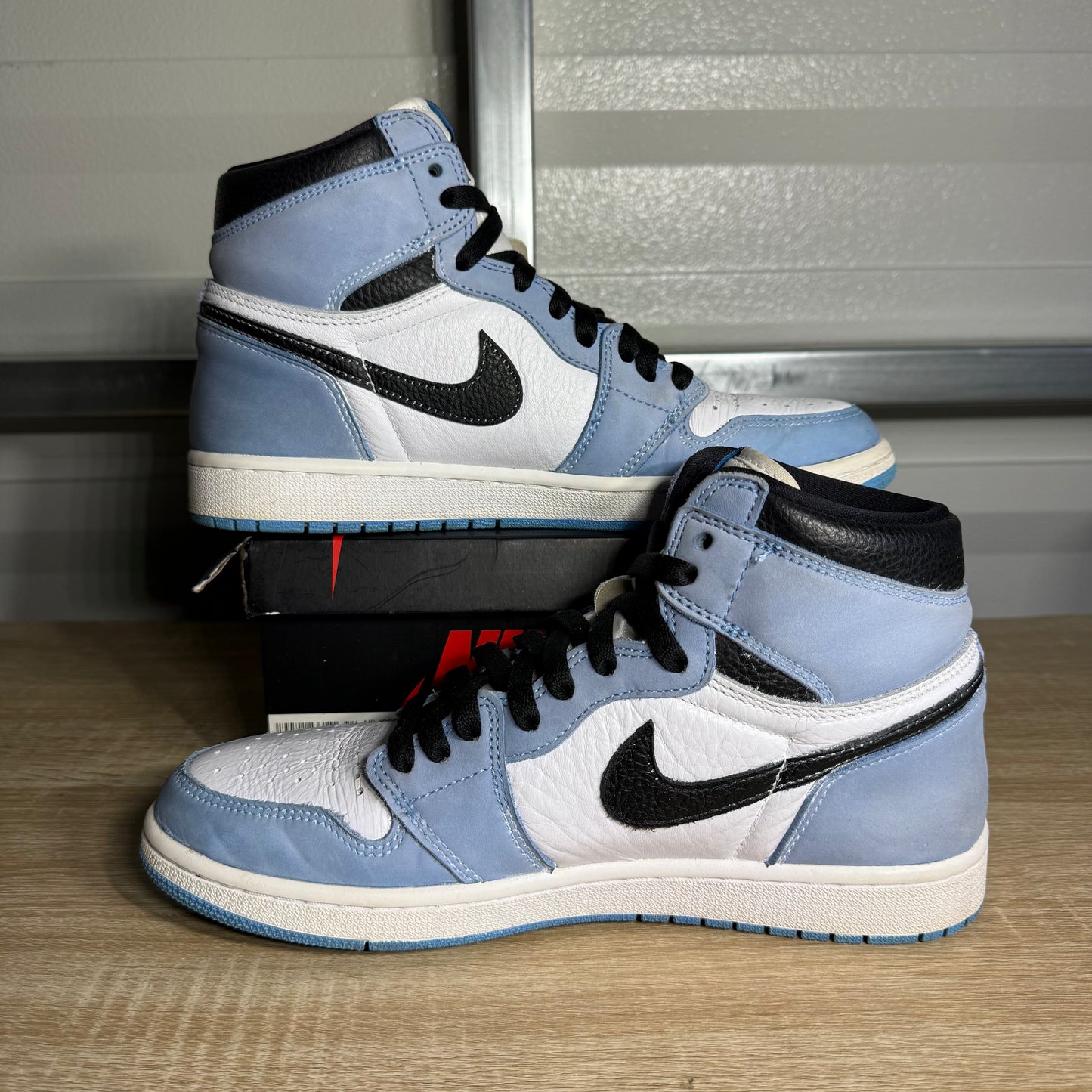 Size 9.5 - AJ 1 Retro High OG University Blue