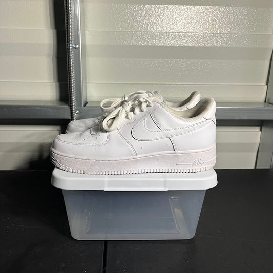 Size 9 - AF 1 Low '07 Triple White