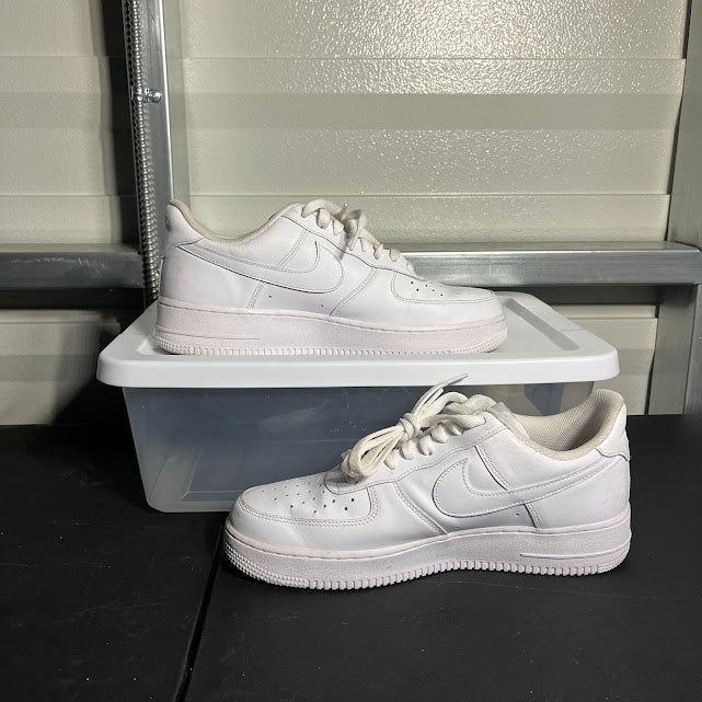 Size 9 - AF 1 Low '07 Triple White