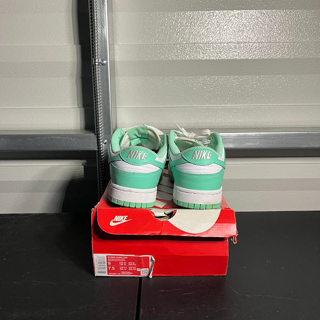 Size 9W - Dunk Low Retro Green Glow