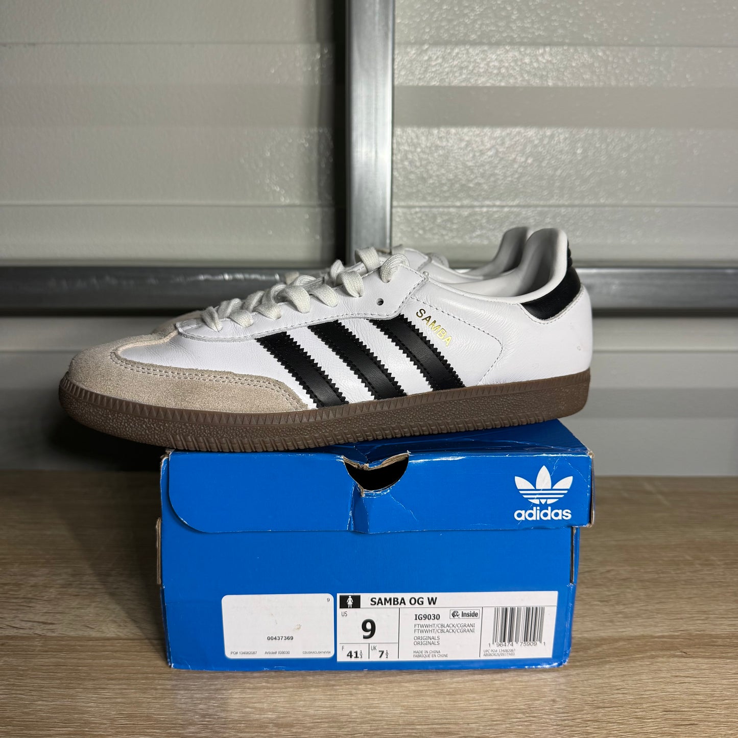 Size 9W - Samba OG