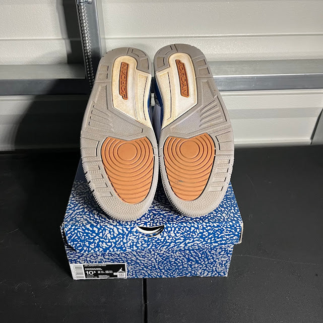 Size 10.5 - AJ 3 Retro Washington Wizards