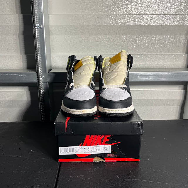 Size 7Y - AJ 1 Retro High Volt Gold