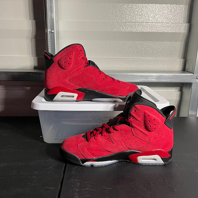 Size 10 - AJ 6 Retro Toro Bravo