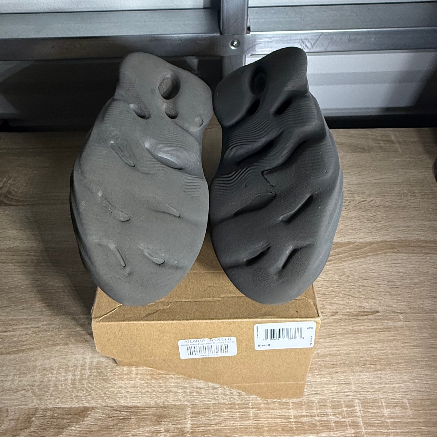 Size 8 - YZY Foam Runner Onyx