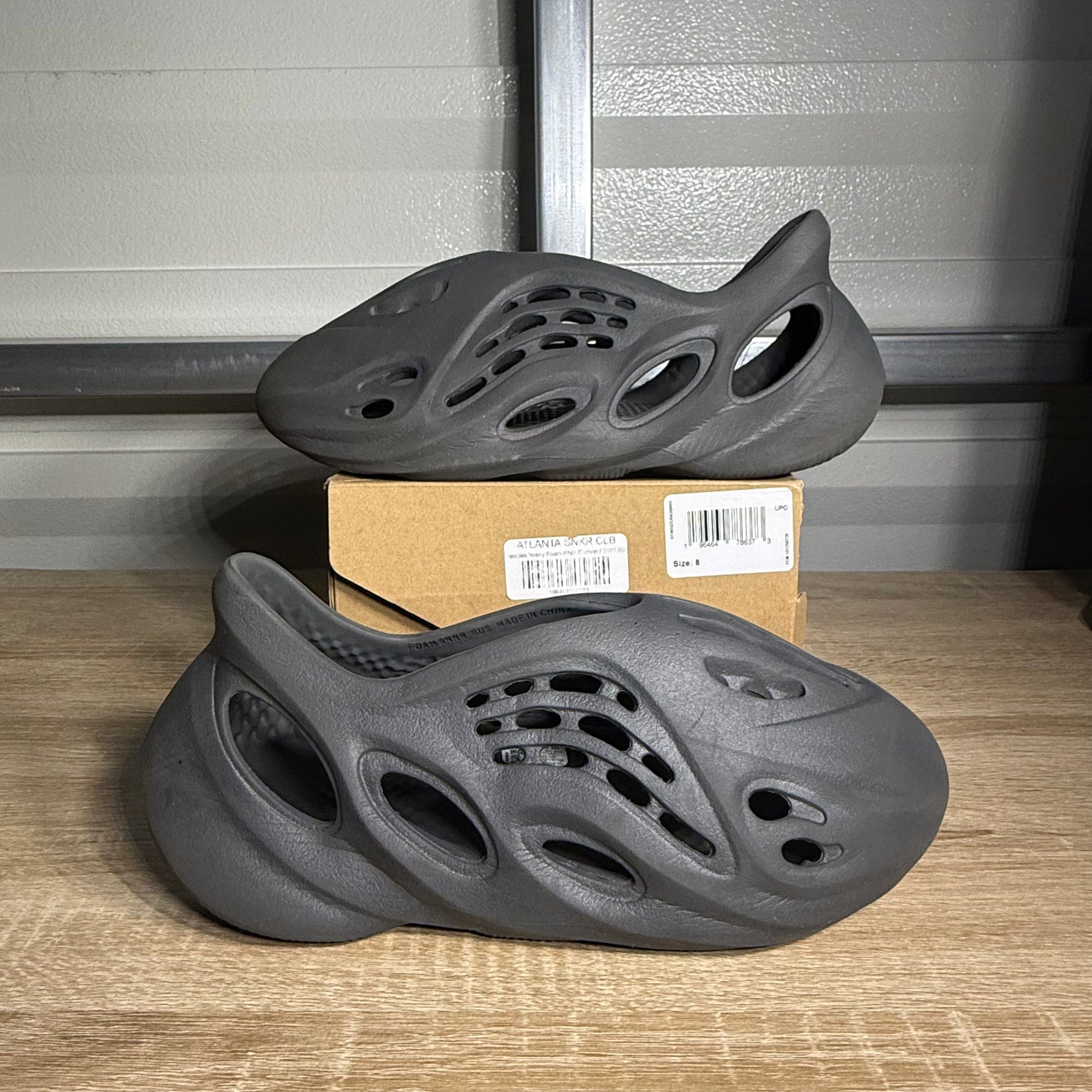 Size 8 - YZY Foam Runner Onyx