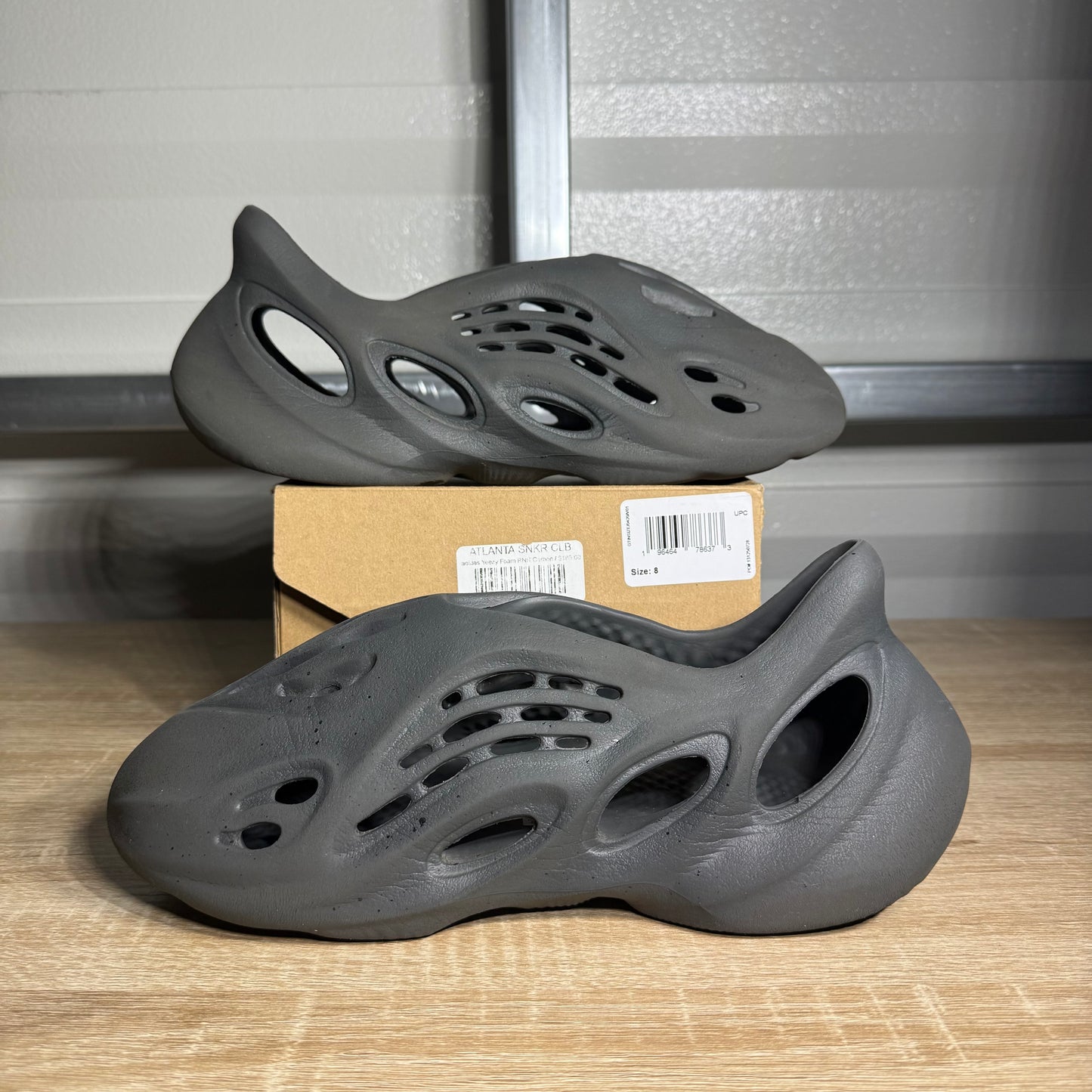 Size 8 - YZY Foam Runner Onyx