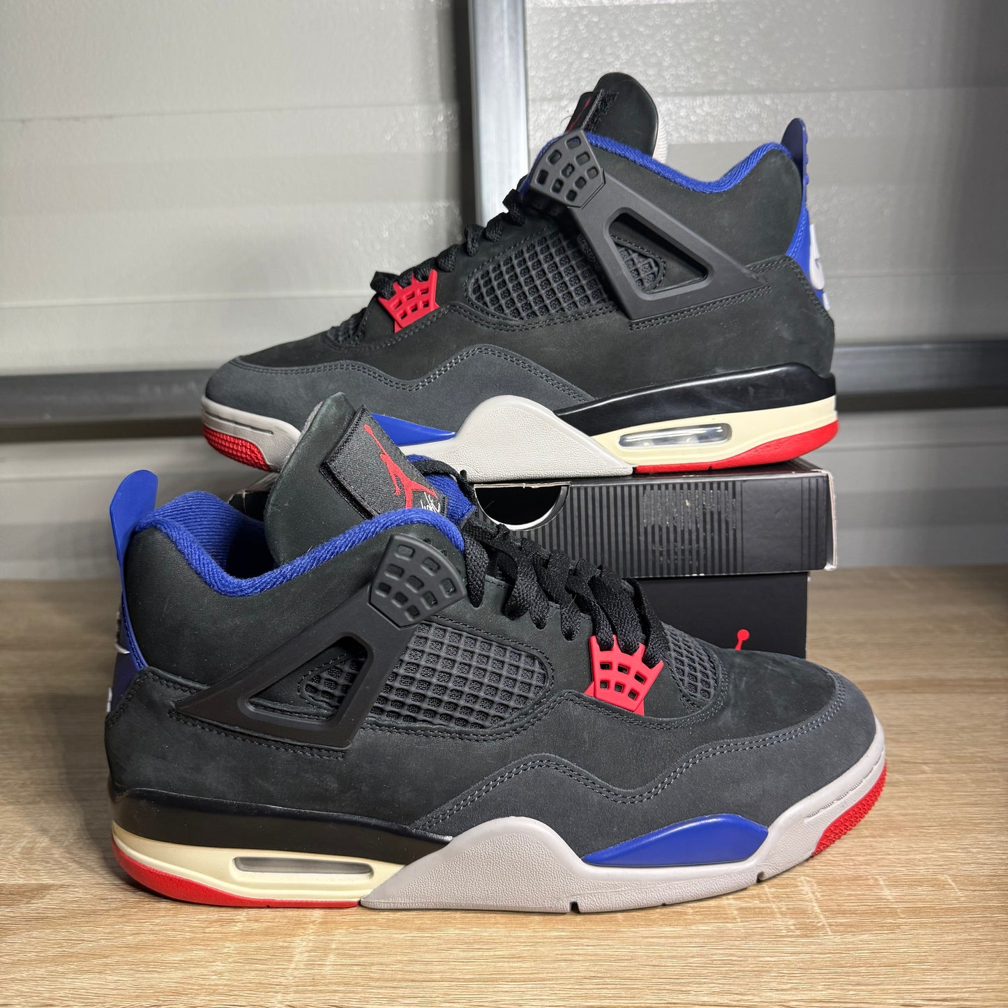 Size 10.5 - AJ 4 Retro Rare Air