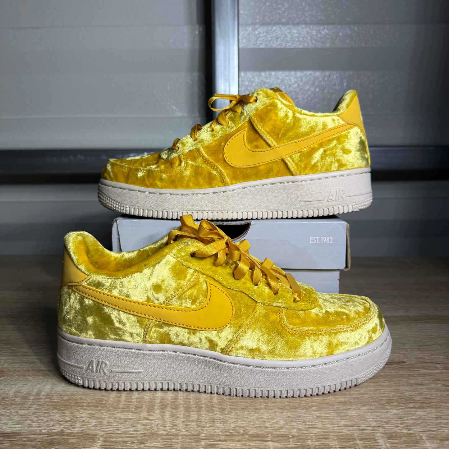 Size 6Y - AF 1 LV8 Mineral Gold