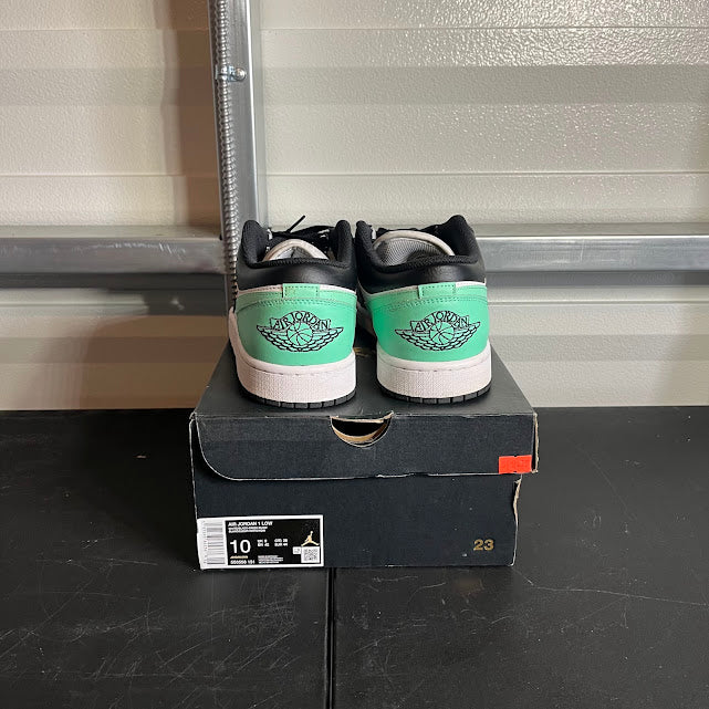 Size 10 - AJ 1 Low Green Glow