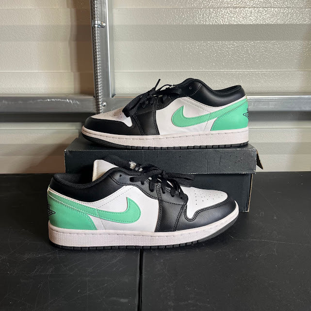 Size 10 - AJ 1 Low Green Glow